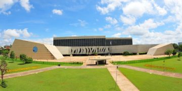 Até encerramento da liquidação, sociedade falida tem legitimidade para agir em juízo