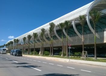 Empresa que explora estacionamento do Aeroporto Internacional é condenada por danos em veículo