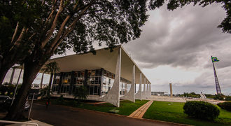 Partido Verde questiona atos do Ministério da Agricultura que liberam mais de 200 agrotóxicos no primeiro semestre de 2019