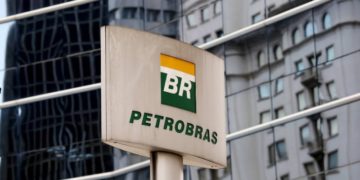 Petrobras tem ordem de preferência negada e é condenada de forma subsidiária ao pagamento de créditos trabalhistas