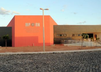 Em ação do MPRN, empresa é condenada a demolir via de acesso construída em área de dunas