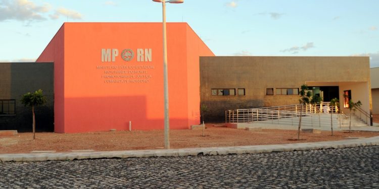 Em ação do MPRN, empresa é condenada a demolir via de acesso construída em área de dunas