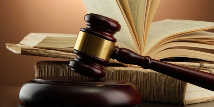 Companheira concorre igualmente com descendentes quando se tratar de bens particulares do autor da herança