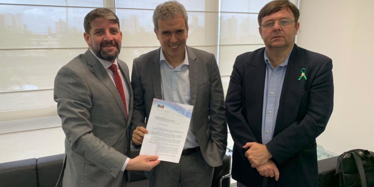 OAB/RN apresenta ofício ao TRT21 defendendo respeito aos honorários contratuais