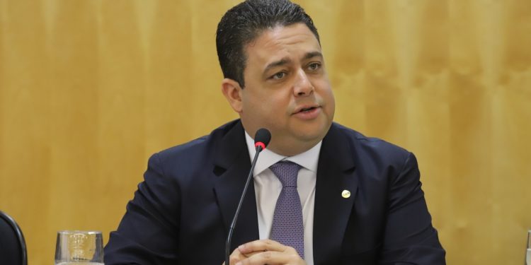 Presidente nacional da OAB, Felipe Santa Cruz estará em Natal na próxima terça (27)