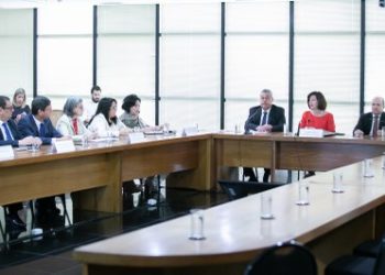 Raquel Dodge solicita a Ministério da Justiça abertura de inquérito para apurar queimadas na Amazônia