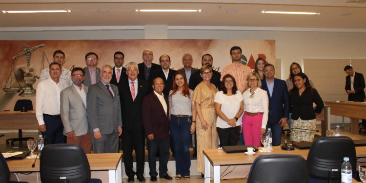 Presidente da OAB/RN se reúne com Conselhos de Classe