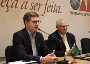 Comissão da OAB/RN homenageia professor Paulo Lopo Saraiva