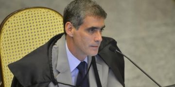Ministro classifica como “aventura processual” habeas corpus que alega excesso de prazo em prisão flagrante recente