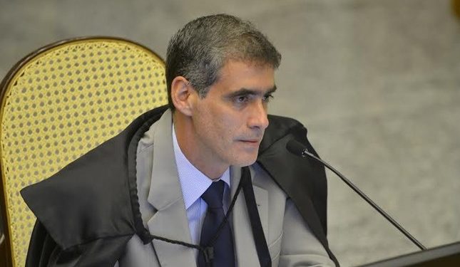 Ministro classifica como “aventura processual” habeas corpus que alega excesso de prazo em prisão flagrante recente