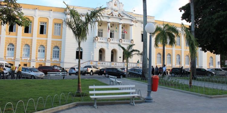 Pleno autoriza transferência de júri popular de acusado de matar policiais para a comarca de Natal