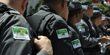Polícia Militar apreende drogas com casal em Touros/RN