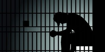 Prisão por condenação penal justifica impossibilidade temporária de pagar pensão alimentícia