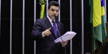 Projeto quer preservar transferências financeiras da União para Estados e Municípios