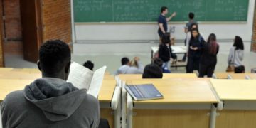 Sexta Turma decide que assédio sexual pode ser caracterizado entre professor e aluno