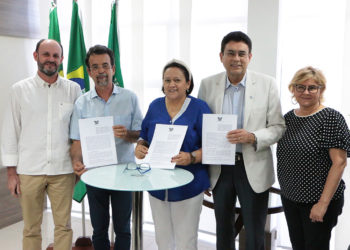 Governo e TCE firmam convênio para auditoria do Governo Cidadão