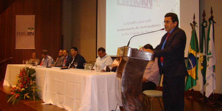 Prefeitos reagem ao Proedi