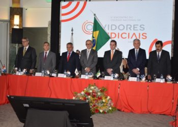 Encontro de ouvidores: desembargadores apresentam boas práticas nas ouvidorias do TJPR e TJMA