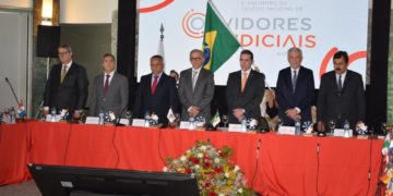 Encontro de ouvidores: desembargadores apresentam boas práticas nas ouvidorias do TJPR e TJMA