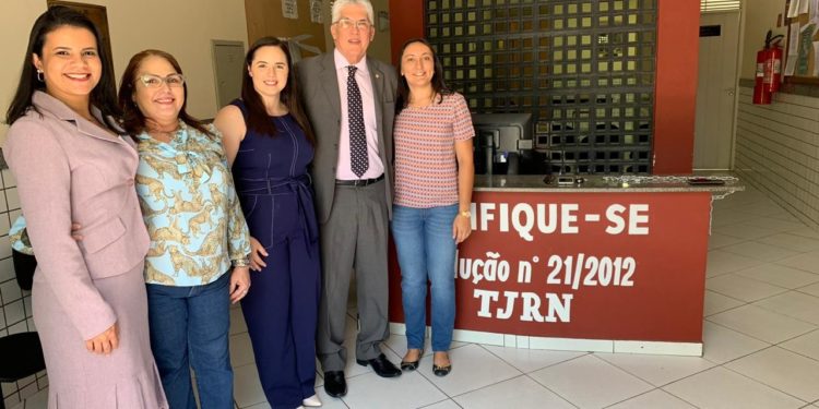 Presidente da OAB/RN defende prerrogativas de advogados em Caraúbas