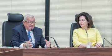Alcides Martins toma posse como procurador-geral da República