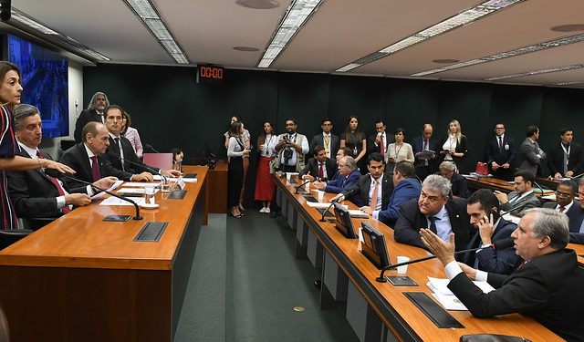 No Senado, CAE aprova crédito de US$ 600 milhões para Programa de Eficiência Municipal