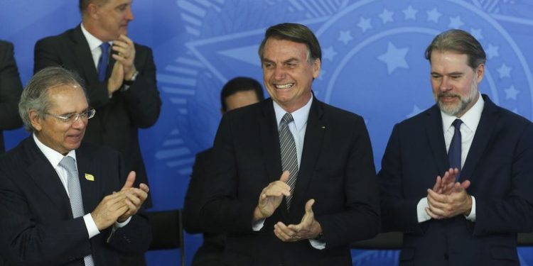 Medida Provisória permite negociação de débitos entre contribuintes e a União