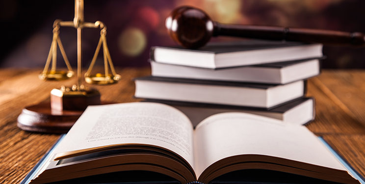 Suspensa eficácia de lei estadual que alterava limites entre municípios