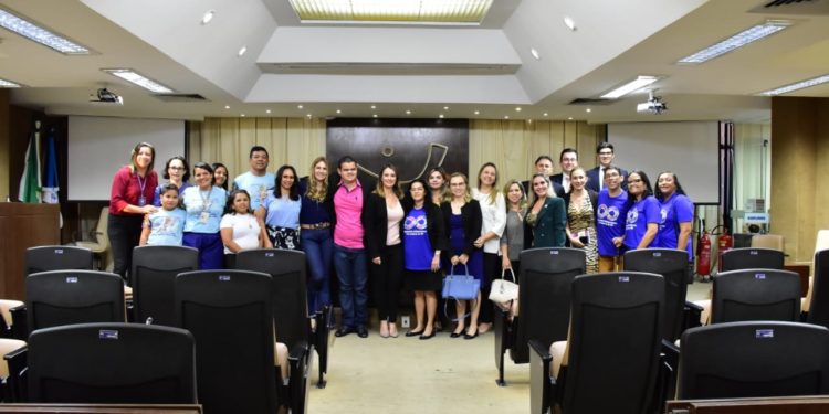 Audiência pública debate serviços públicos de saúde à população com autismo