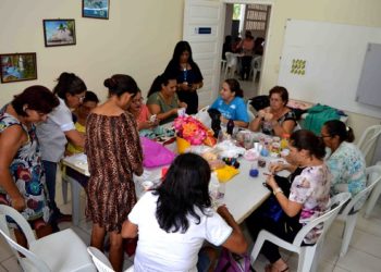 Programas de qualificação profissional alcançam bons resultados em meio à crise