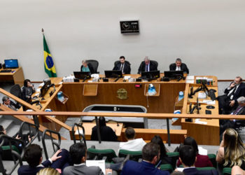 Benefício da saída temporária é compatível com prisão domiciliar por falta de vagas em semiaberto