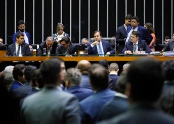 Plenário da Câmara dos Deputados aprova MP que reformula estrutura do governo federal; falta votar destaques