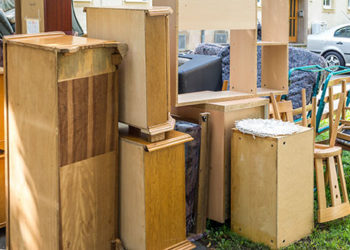 Locador só responde por danos durante o despejo se atuar diretamente na execução da ordem