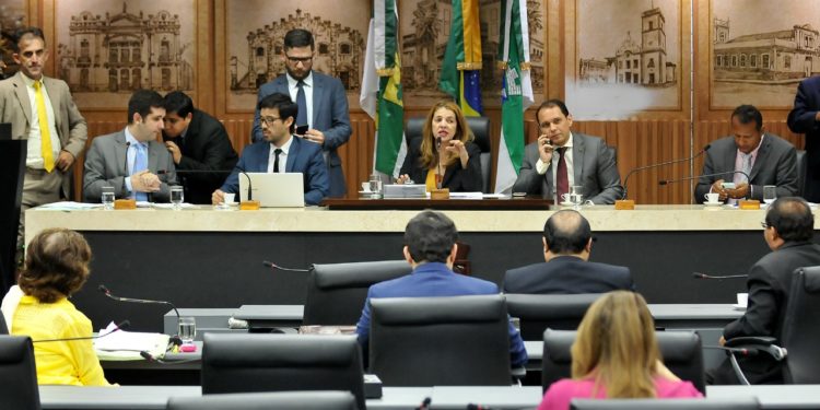 Natal – No primeiro dia de votação, Câmara aprova 193 emendas da LOA 2020