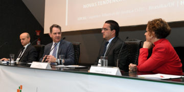 Seminário sobre mercado imobiliário destaca necessidade de jurisprudência sólida para setor