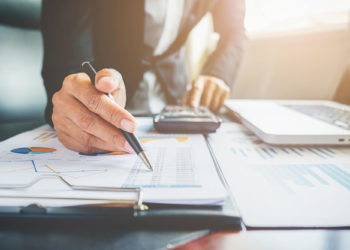 Comprador de bens de banco em regime de administração especial não responde por dívida estranha ao negócio