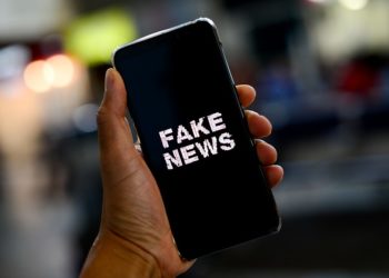 Com veto derrubado, lei prevê punição para quem divulgar fake news nas eleições