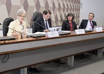 Em audiência, operadoras propõem planos de saúde mais enxutos