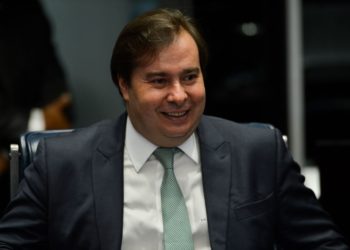 Maia quer votação de pacote anticrime na Câmara na próxima semana