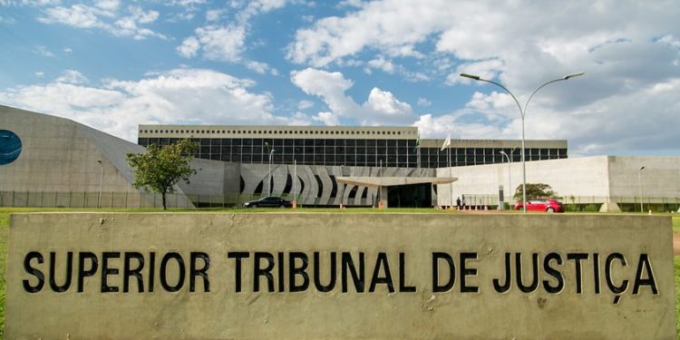 Presidente do STJ defende reforma profunda do Judiciário