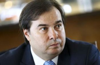 Reforma tributária terá prioridade na Câmara em 2020, diz Rodrigo Maia