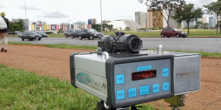 Juiz amplia prazo para PRF voltar a usar radares móveis em rodovias