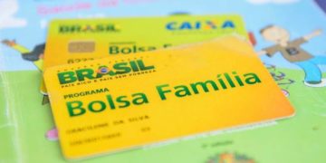 Caixa começa a pagar hoje décimo terceiro do Bolsa Família