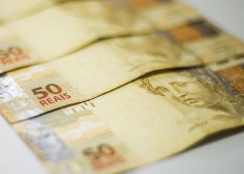 Limite de juros para cheque especial começa a valer hoje
