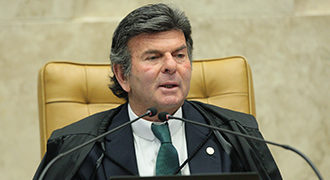 Ministro Luiz Fux suspende criação de juiz das garantias por tempo indeterminado