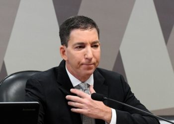 MPF denuncia Glenn e mais 6 por invasão de celulares de autoridades