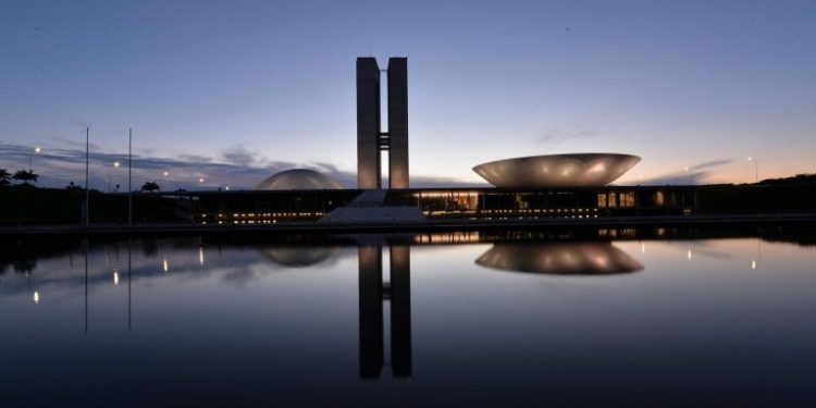 Congresso inicia o ano legislativo com 27 medidas provisórias na fila