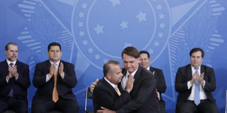 Rogério Marinho toma posse como novo ministro do Desenvolvimento Regional