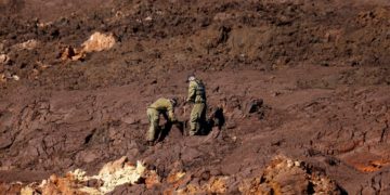 Justiça aceita denúncia contra 16 pessoas pela tragédia de Brumadinho