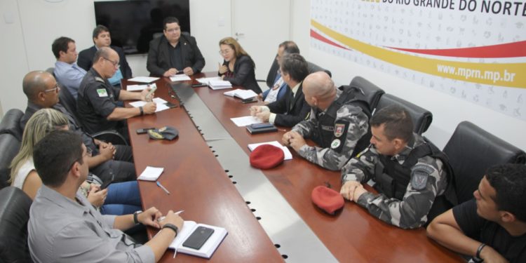 Em reunião no MPRN, Polícia Civil se alia ao combate da violência entre torcidas organizadas